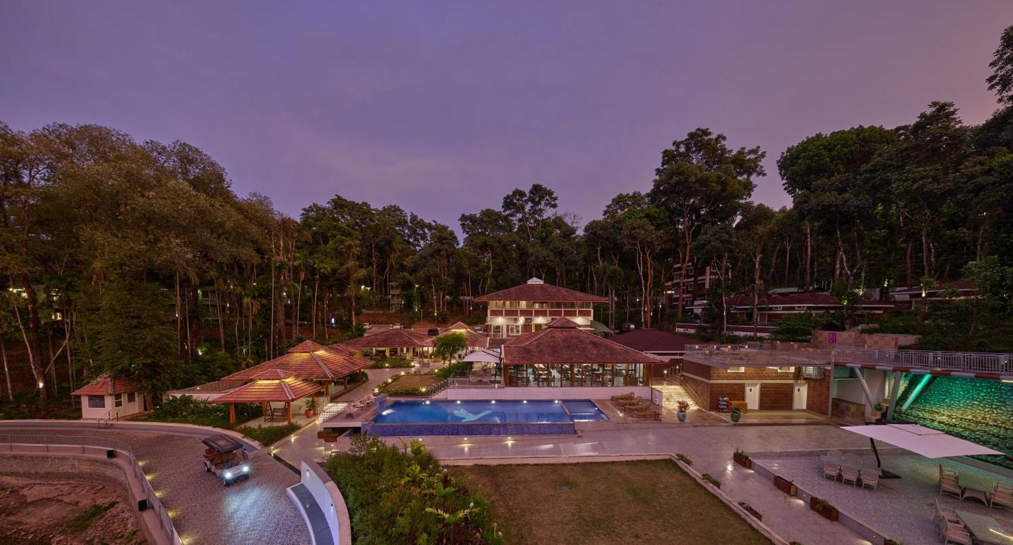 Regenta Resort ساكليشبور المظهر الخارجي الصورة